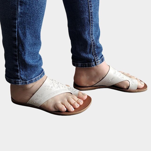 Sandália Feminina Rasteira Calpe Bordados