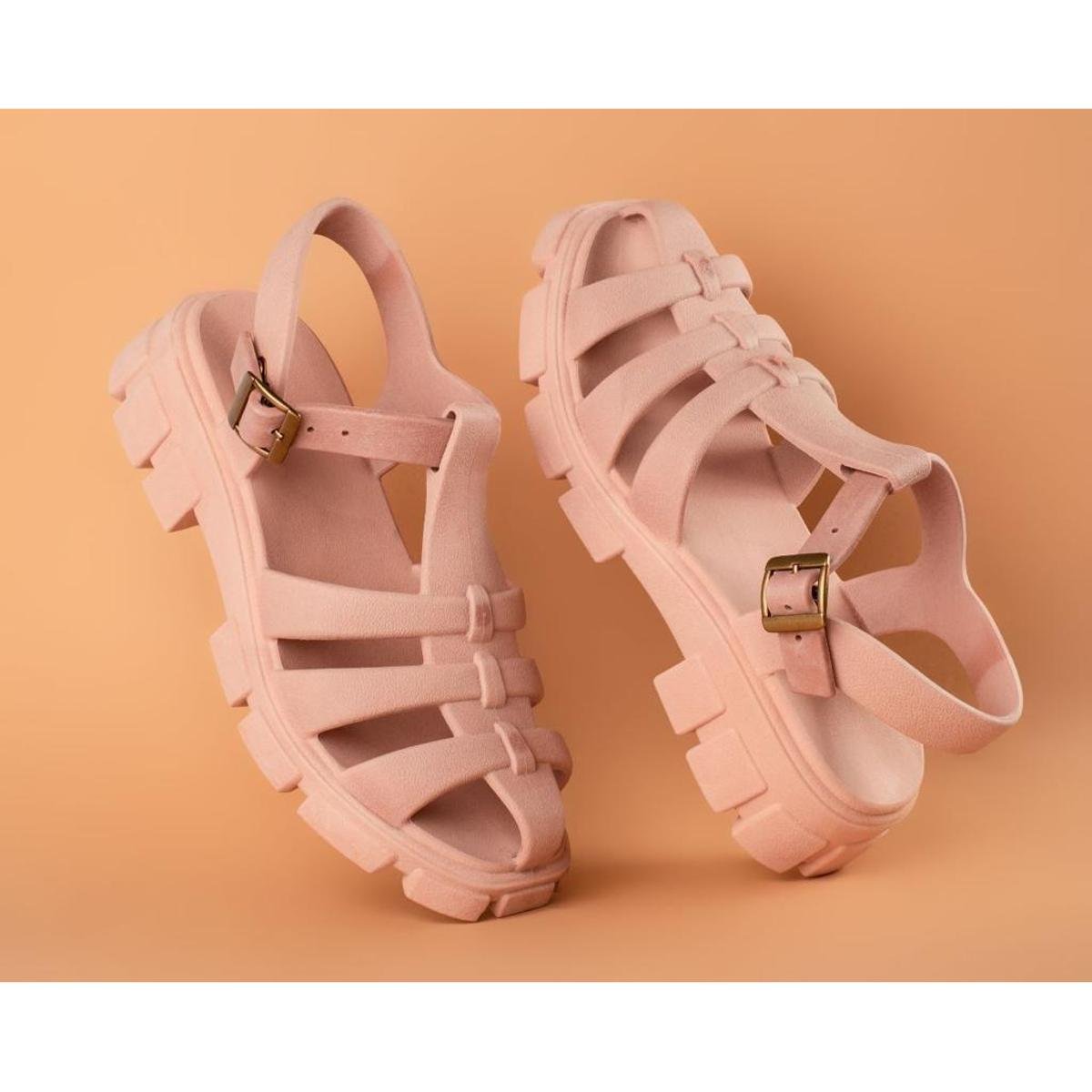 Sandália Feminina Tratorada Plataforma Confortável Lançamento - Nude é ruim? Sandália Feminina Tratorada Plataforma Confortável Lançamento - Nude é boa?