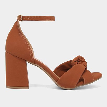 sapato marrom feminino salto grosso