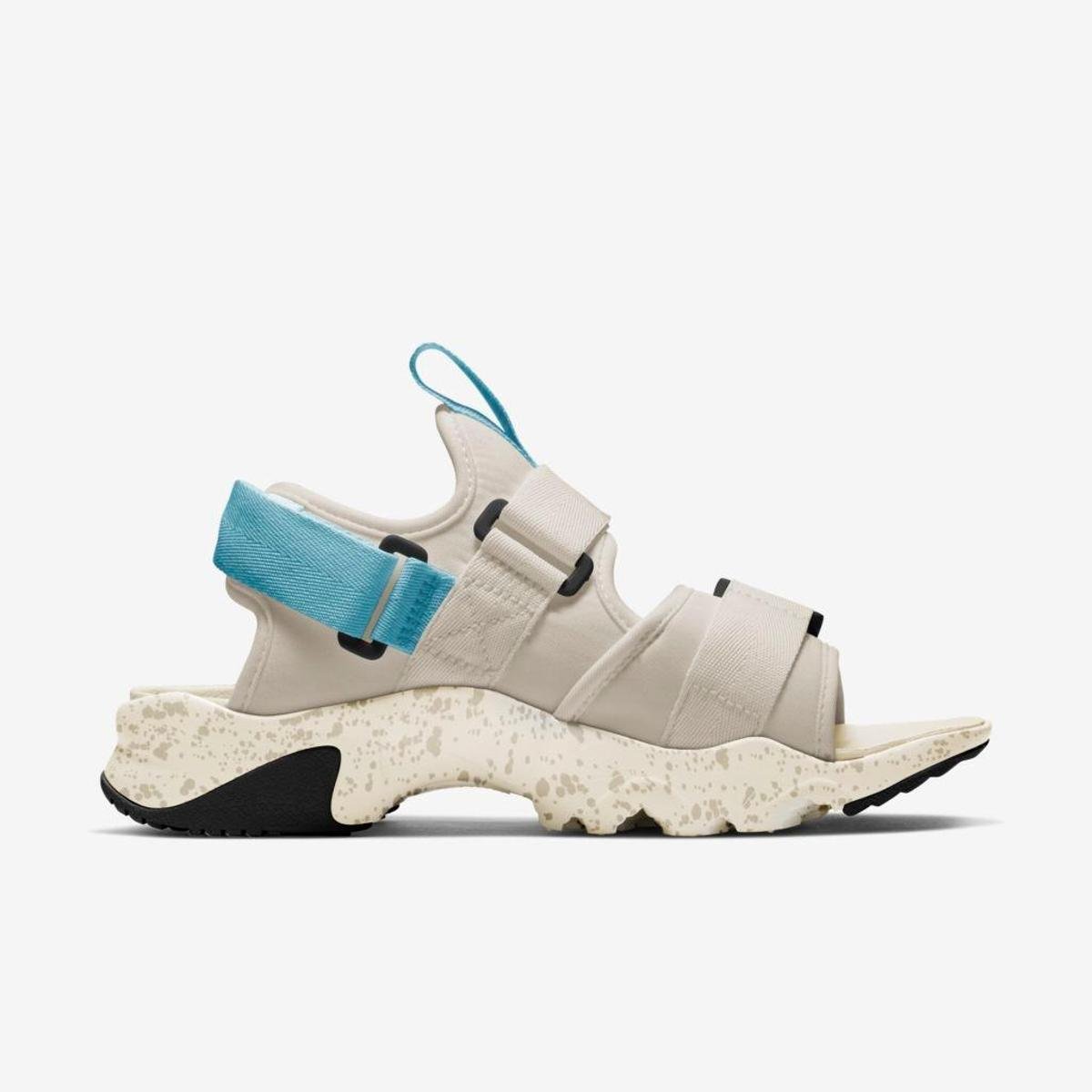 Sandália Nike Canyon Feminina - Bege Menor preço em Sandália Nike Canyon Feminina - Bege