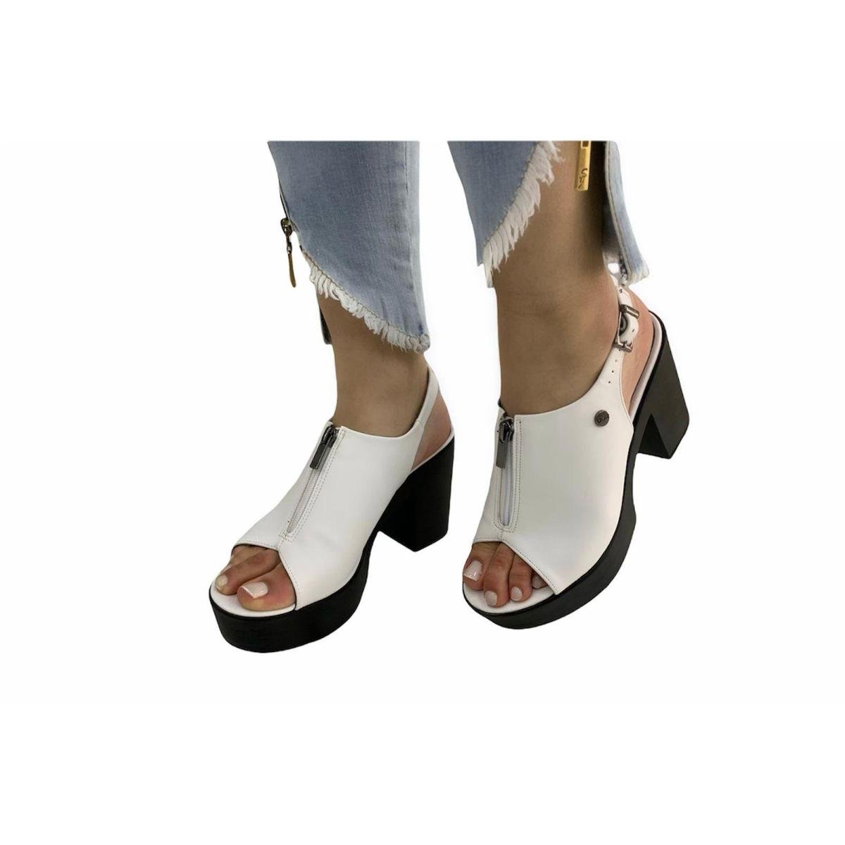 Sandália Boot Tratorada Sandália Tratorada Salto Baixo Caramelo