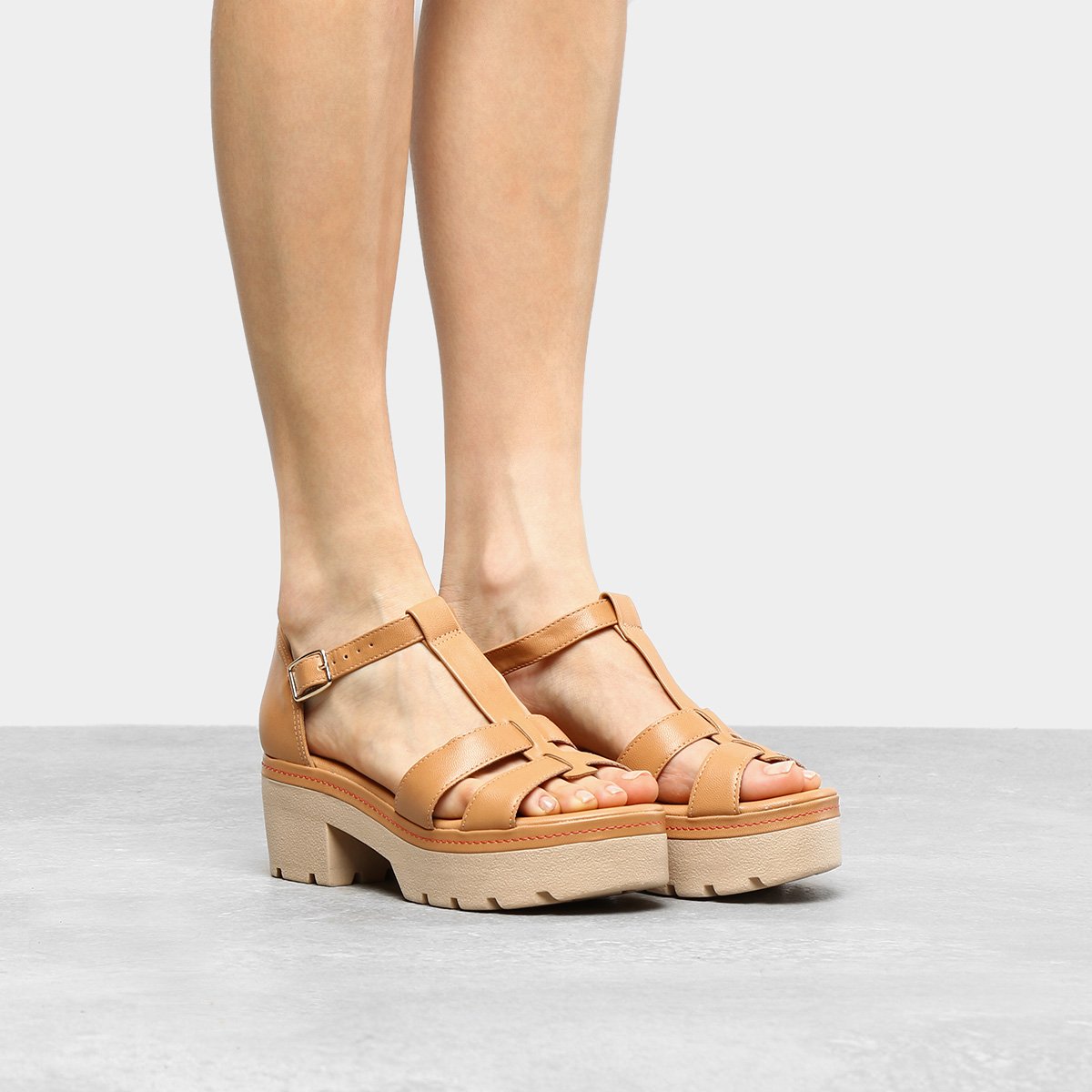 Sandália Ramarim Salto Baixo Tratorada Multi Tiras Feminina - Bege | Zattini