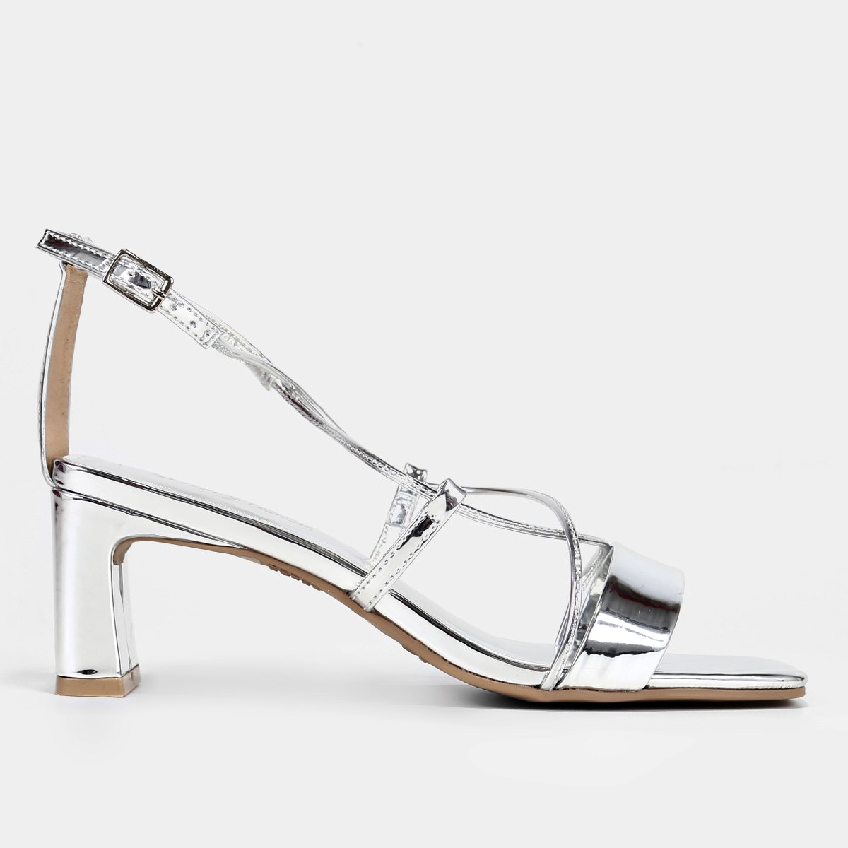 Sandália Shoestock Metalizada Tiras Salto Estreiro Baixo - Prata Menor preço em Sandália Shoestock Metalizada Tiras Salto Estreiro Baixo - Prata