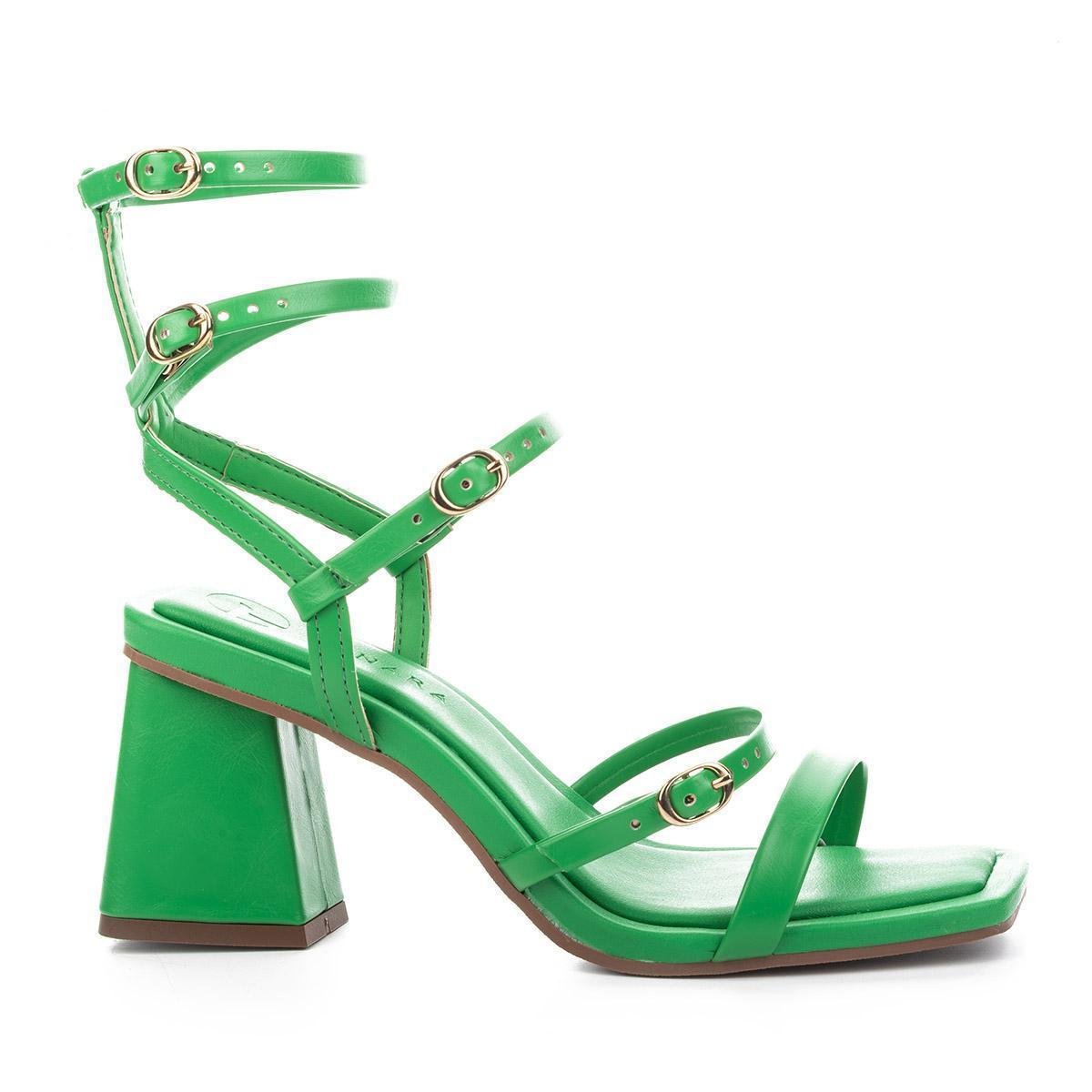 Sandália Tanara de Salto Bloco Menor preço em Sandália Tanara de Salto Bloco