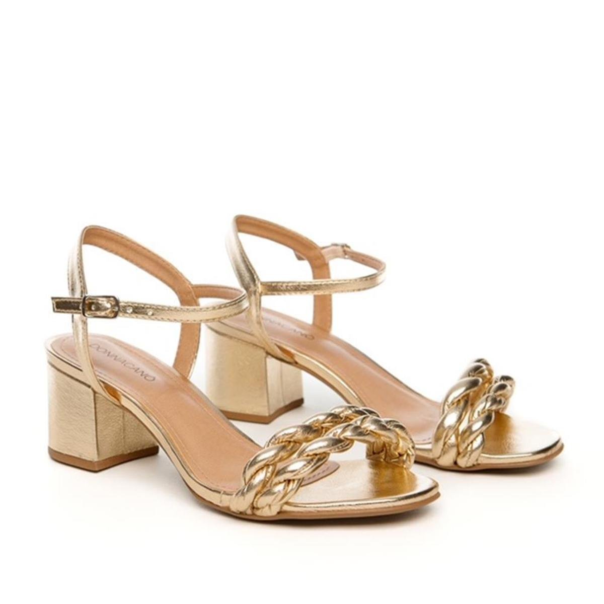 Sandália Trançada Feminina Salto Grosso Conforto Casual - Dourado é ruim? Sandália Trançada Feminina Salto Grosso Conforto Casual - Dourado é boa?