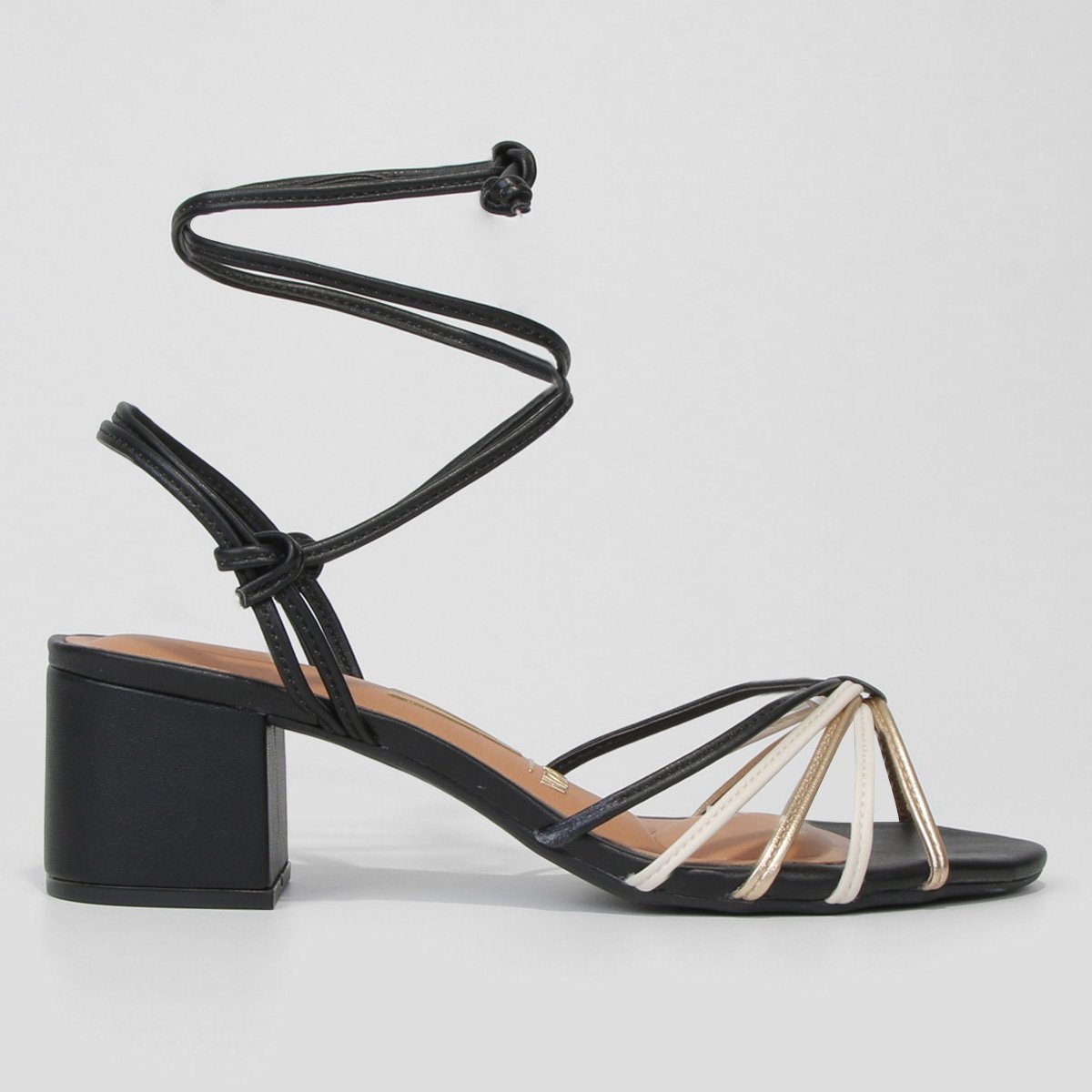 Sandália Vizzano Salto Bloco Baixo Feminina - Preto é ruim? Sandália Vizzano Salto Bloco Baixo Feminina - Preto é boa?