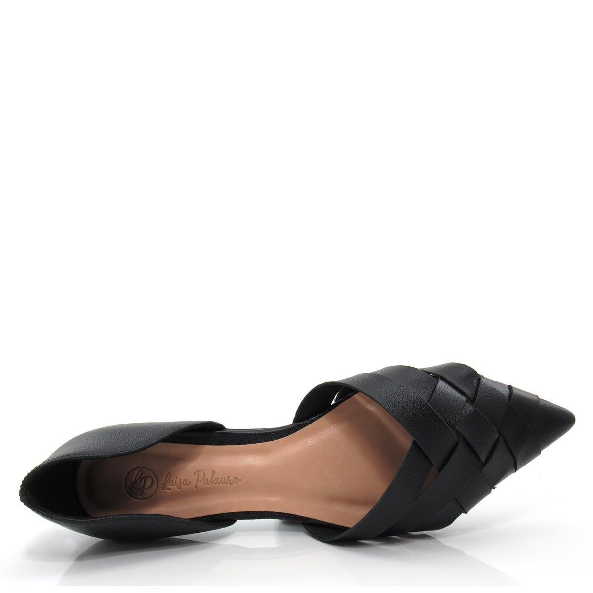 sapatilha bico fino couro