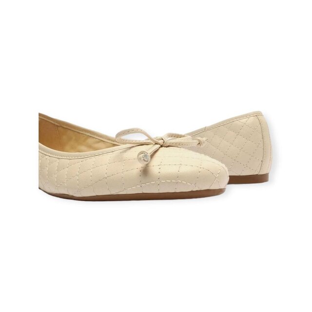 Sapatilha Feminina Arezzo Metalasse Bico Redondo Creme