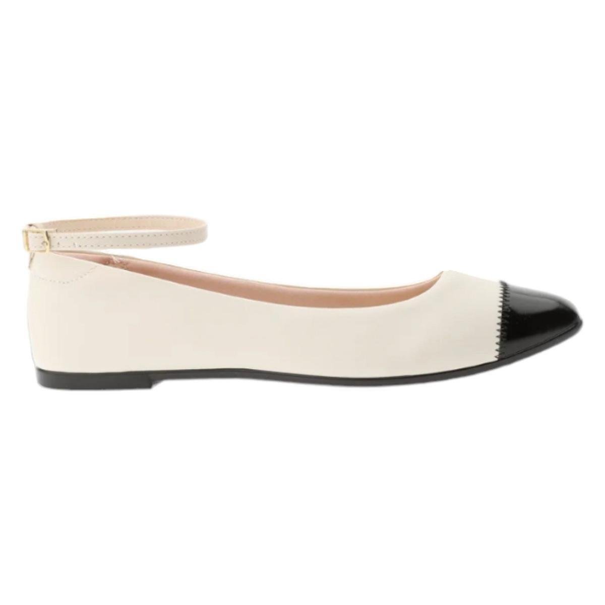Sapatilha Moleca Com Fivela 5735222 - Feminino Menor preço em Sapatilha Moleca Com Fivela 5735222 - Feminino