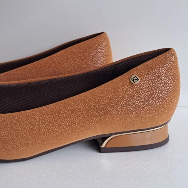 Sapato Silvia Maxi Salto Baixo 279004 Piccadilly - Marrom