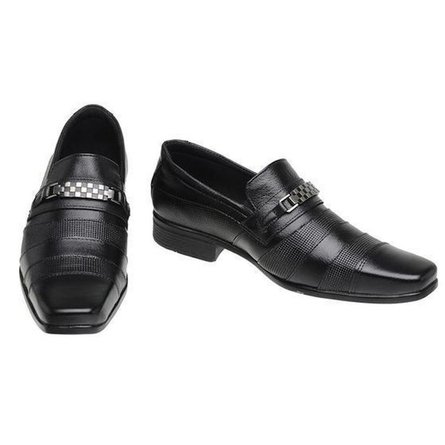Sapato Social Masculino De Couro Com Detalhe em Metal