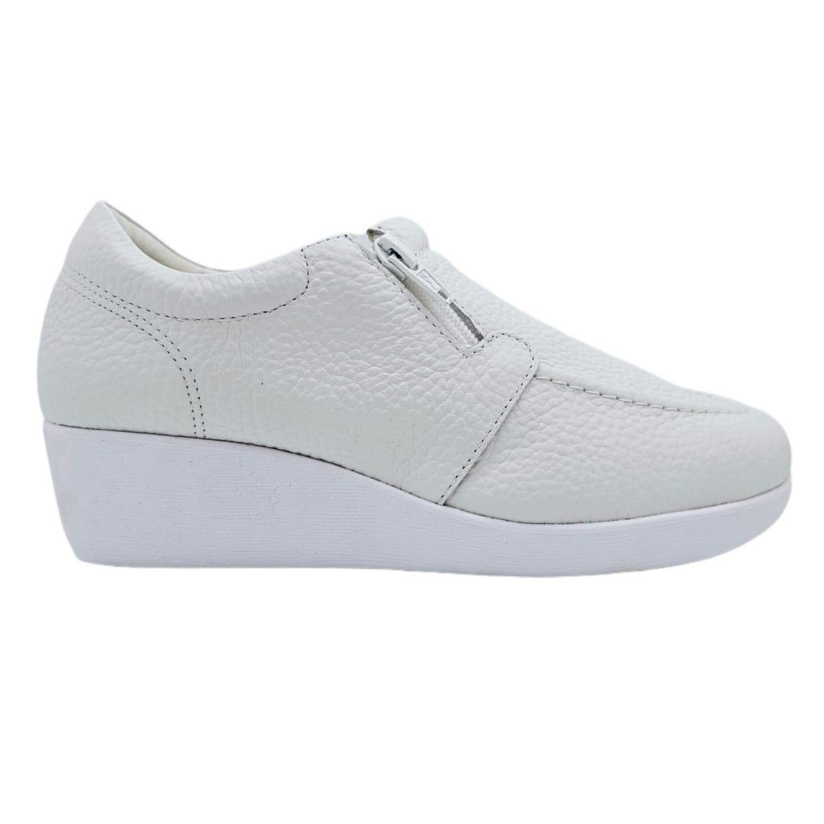 Mocassim Usaflex Branco Compre Online Zattini - Main Image
