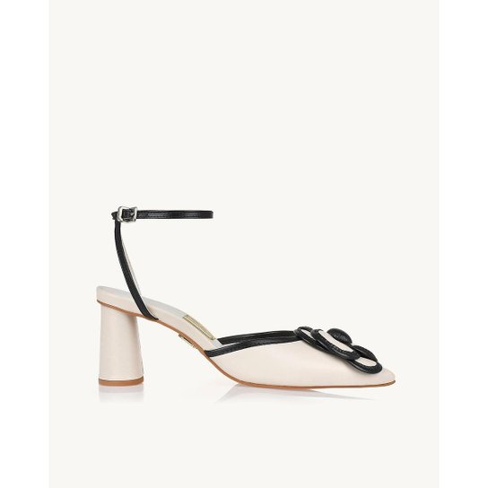Sapato Uza SaLto Alto Grosso Com Detalhe de Flor B26r897a0028