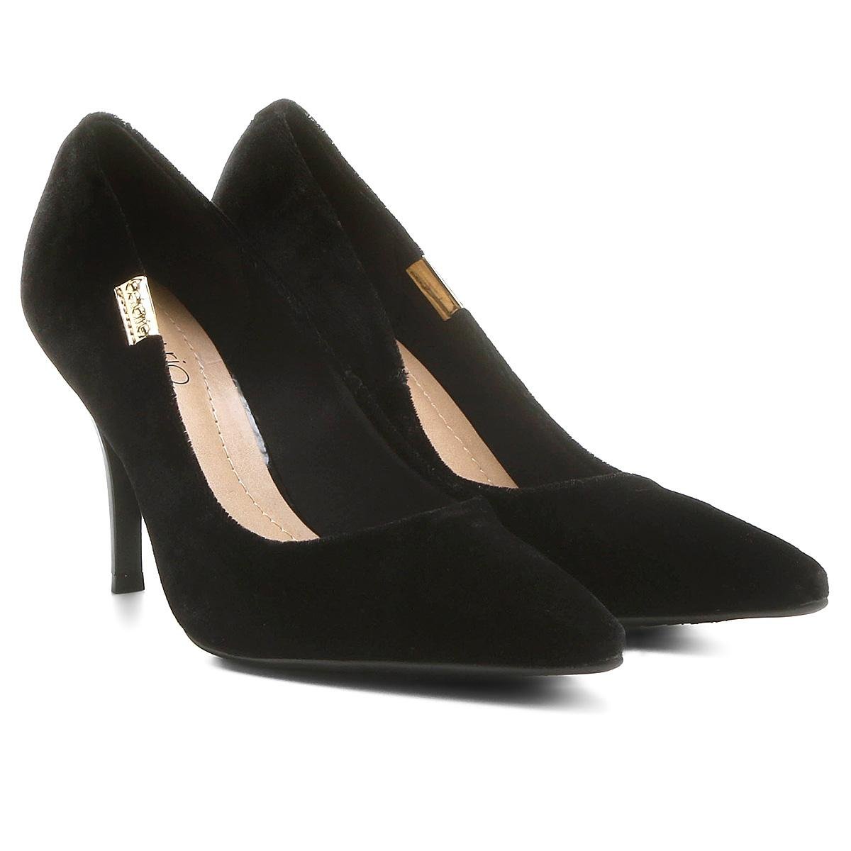 scarpin preto de veludo