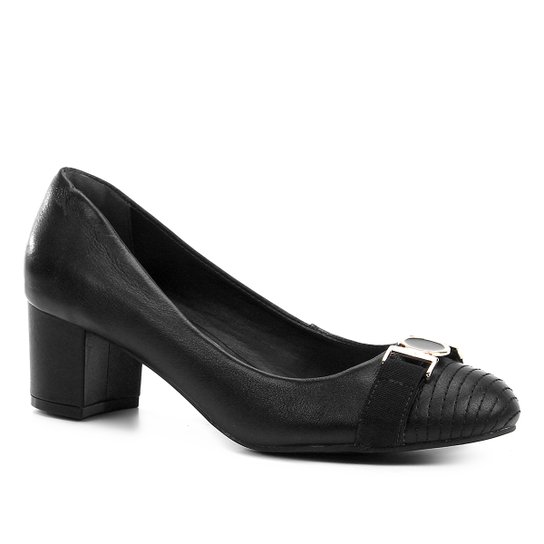 Scarpin Couro Shoestock Salto Médio Medalha - Preto