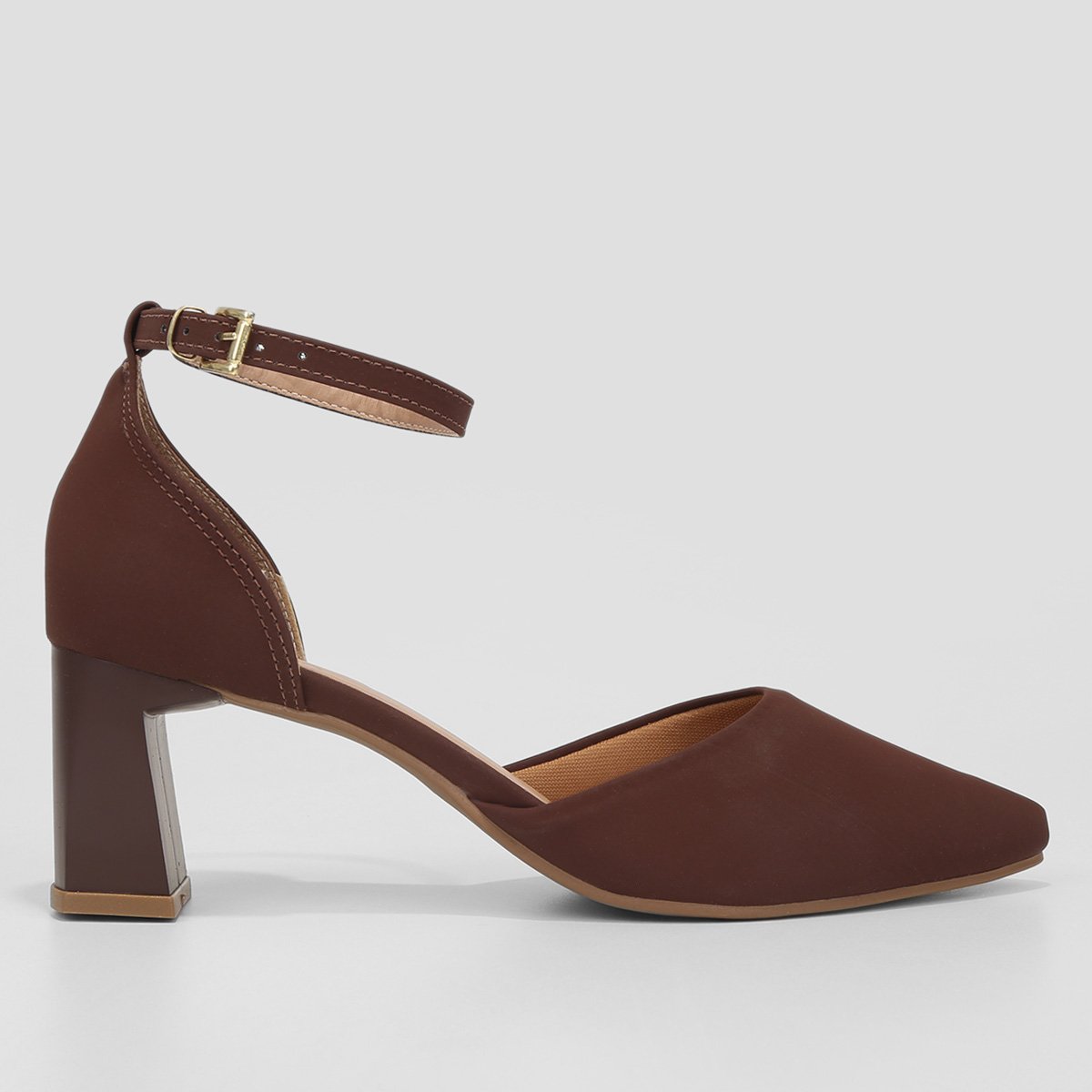 Scarpin Griffe Nobuck Salto Médio Bico Fino - Marrom Menor preço em Scarpin Griffe Nobuck Salto Médio Bico Fino - Marrom