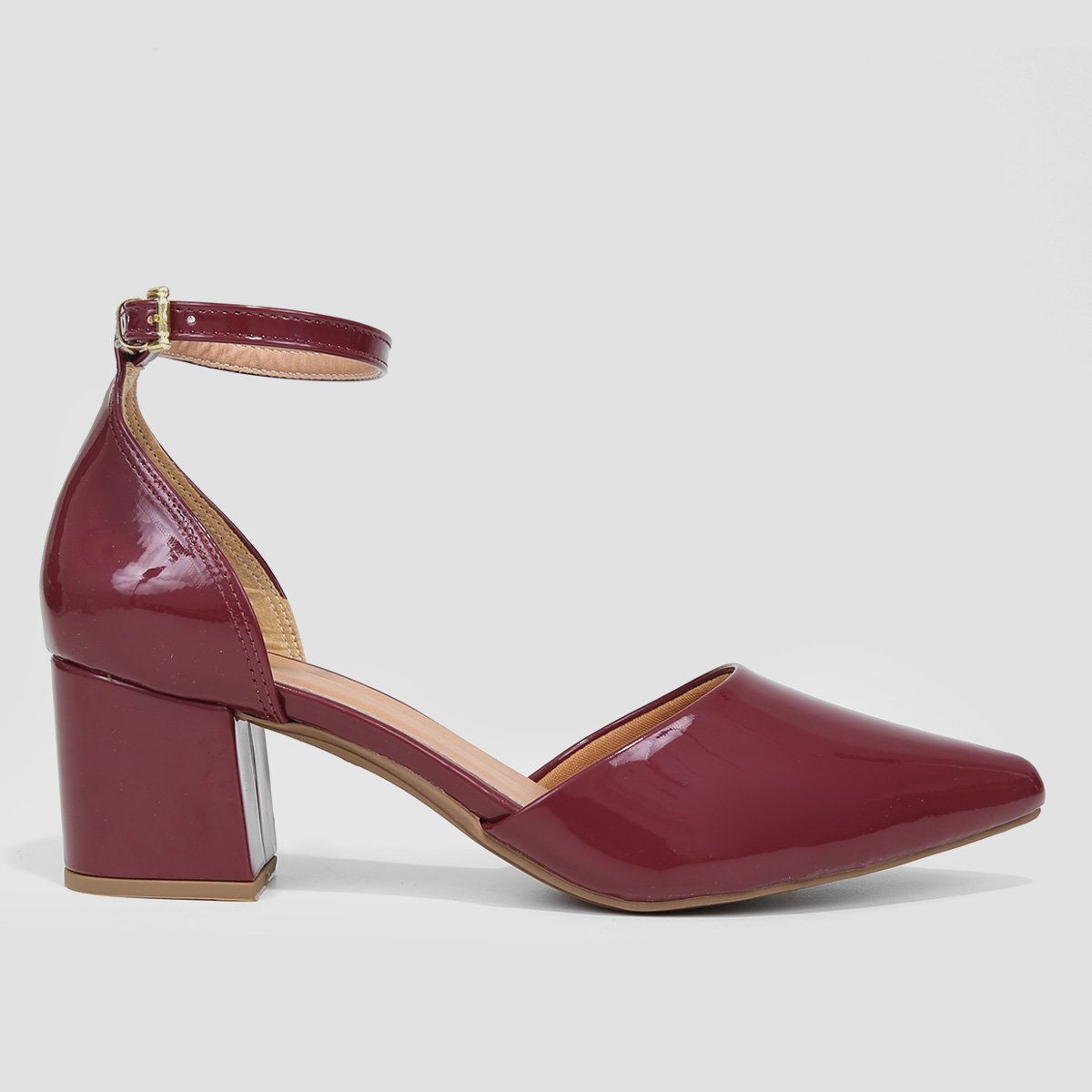Scarpin Griffe Salto Grosso Tira Verniz - Vinho Menor preço em Scarpin Griffe Salto Grosso Tira Verniz - Vinho
