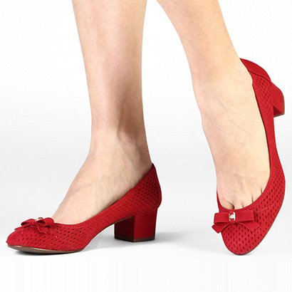 scarpin luz da lua vermelho