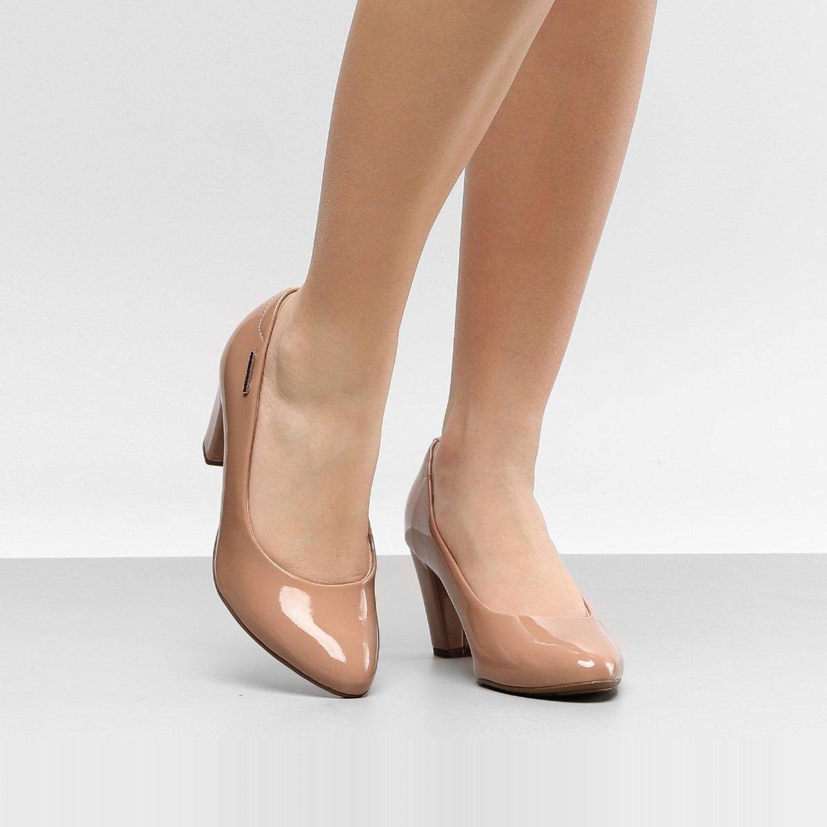 Scarpin Modare Salto Médio Grosso - Nude Menor preço em Scarpin Modare Salto Médio Grosso - Nude