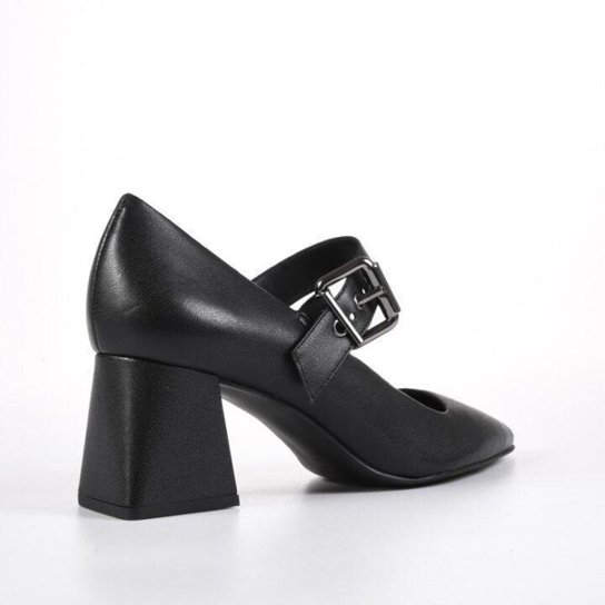 Scarpin Salto Bloco em Couro Preto Loucos e Santos