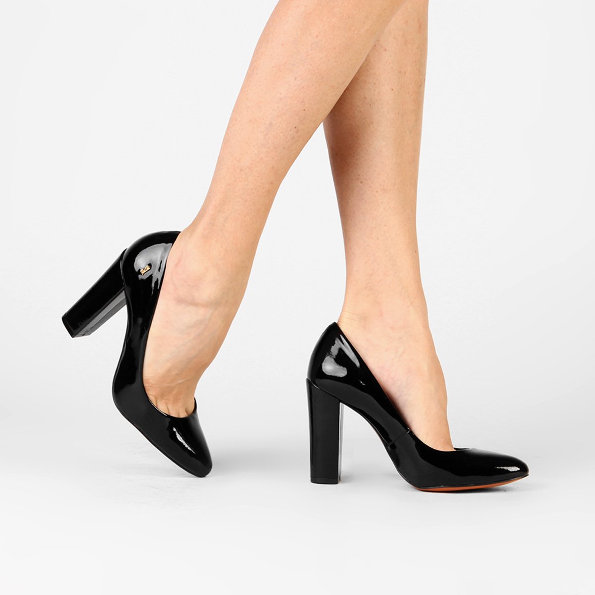 scarpin santa lolla salto grosso preto