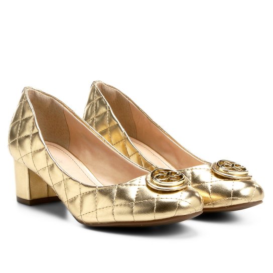 Scarpin Shoestock Matelassê Medalha - Dourado