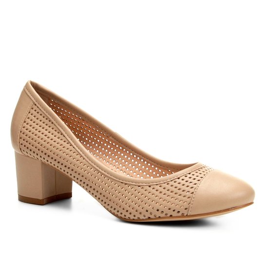 Scarpin Shoestock Salto Baixo Furinhos - Nude