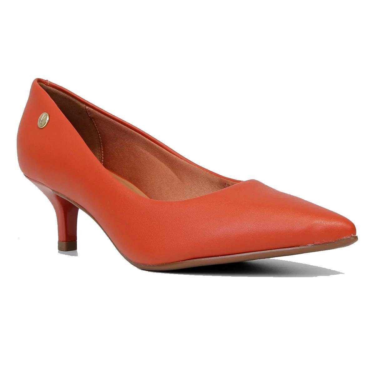 Scarpin Vizzano Salto Baixo Básico Bico Fino Feminino - Telha - 39 - Bege Menor preço em Scarpin Vizzano Salto Baixo Básico Bico Fino Feminino - Telha - 39 - Bege