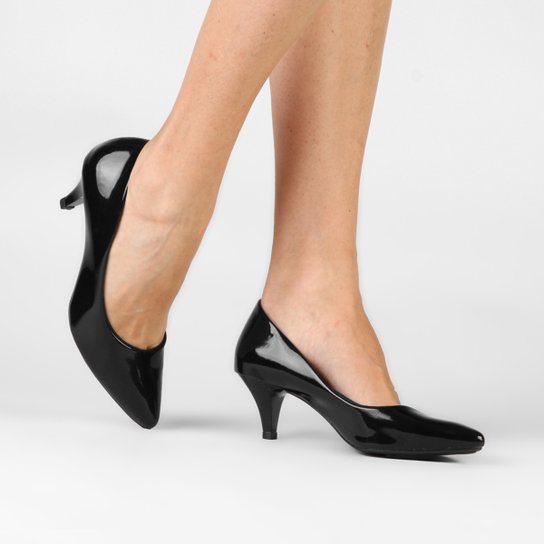 Scarpin Walkabout Bico Fino Salto Baixo - Preto