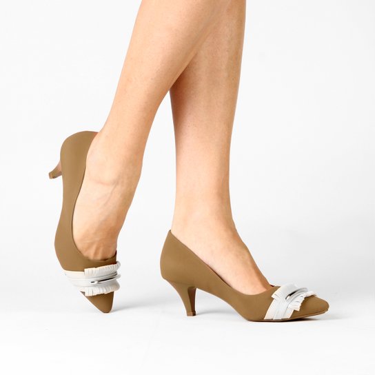 Scarpin Walkabout Detalhe - Caramelo