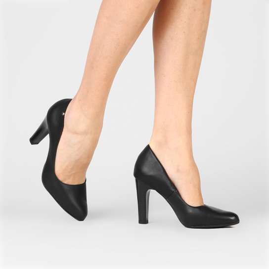 Scarpin Walkabout Salto Grosso Alto - Preto