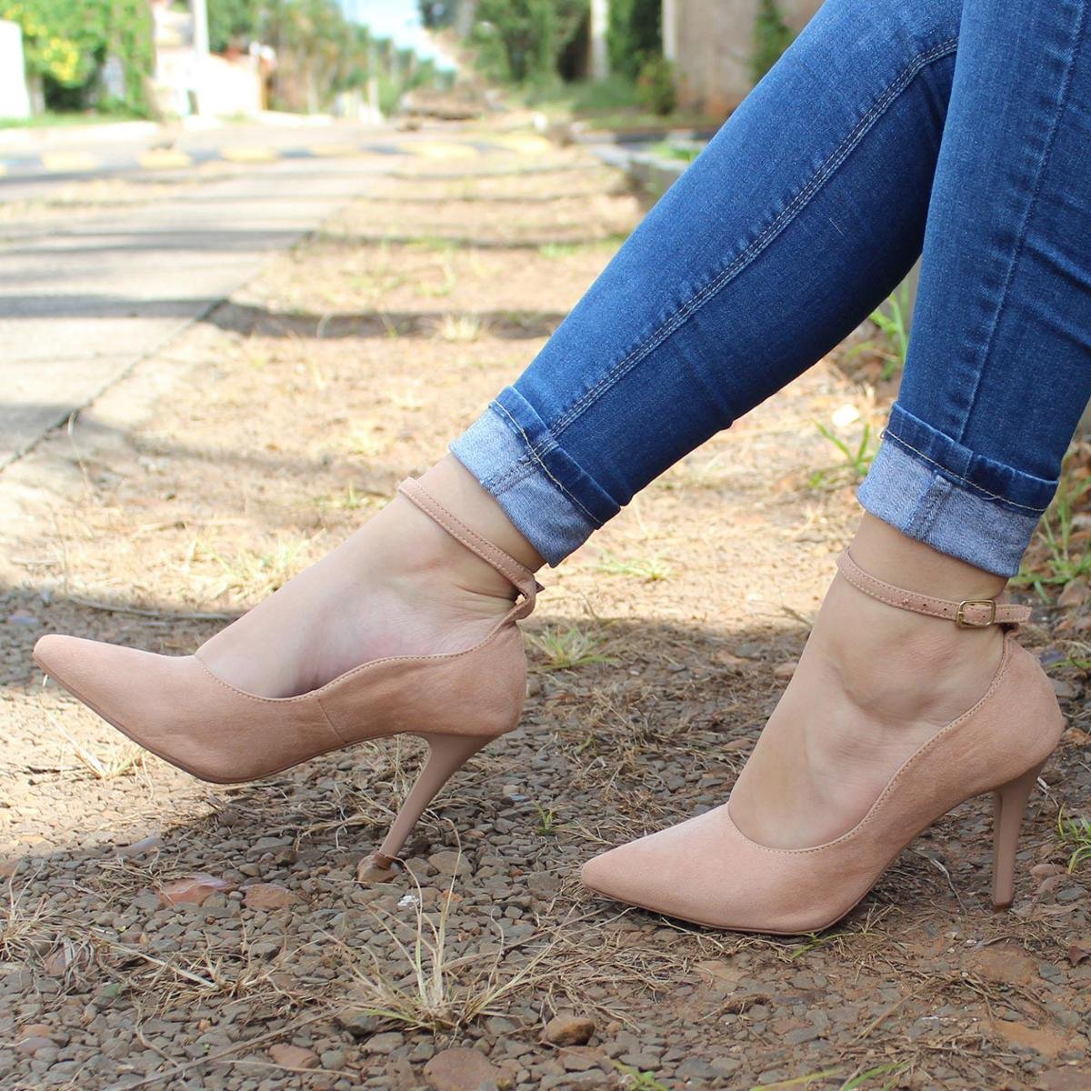 Scarpin Zhaceci Luxo Nude Salto Alto Menor preço em Scarpin Zhaceci Luxo Nude Salto Alto