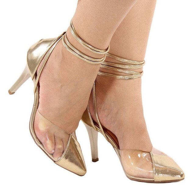 Scarpin Zhaceci Salto Alto Amarrar Dourado