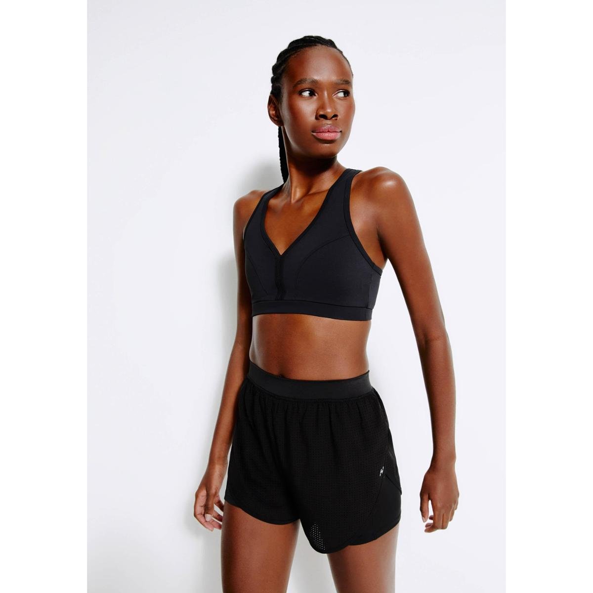 Short Esportivo Hering Sports Texturizado Easy Care Feminino Menor preço em Short Esportivo Hering Sports Texturizado Easy Care Feminino