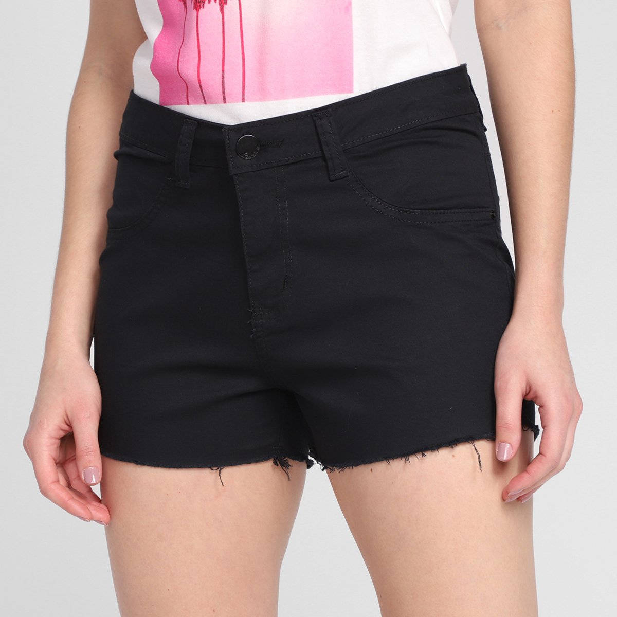 Short Sarja Ecxo Barra Desfiada Feminino - Preto Menor preço em Short Sarja Ecxo Barra Desfiada Feminino - Preto