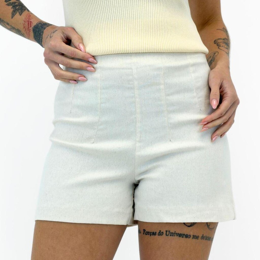 Shorts Endless Curto em Tecido Feminino