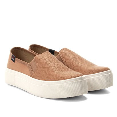 slip on moleca caixa alta matelassê feminino
