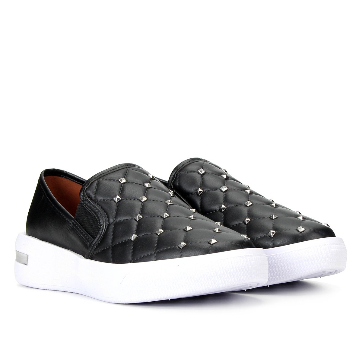 Slip On Vizzano Matelasse E Spikes Feminino - Preto Menor preço em Slip On Vizzano Matelasse E Spikes Feminino - Preto