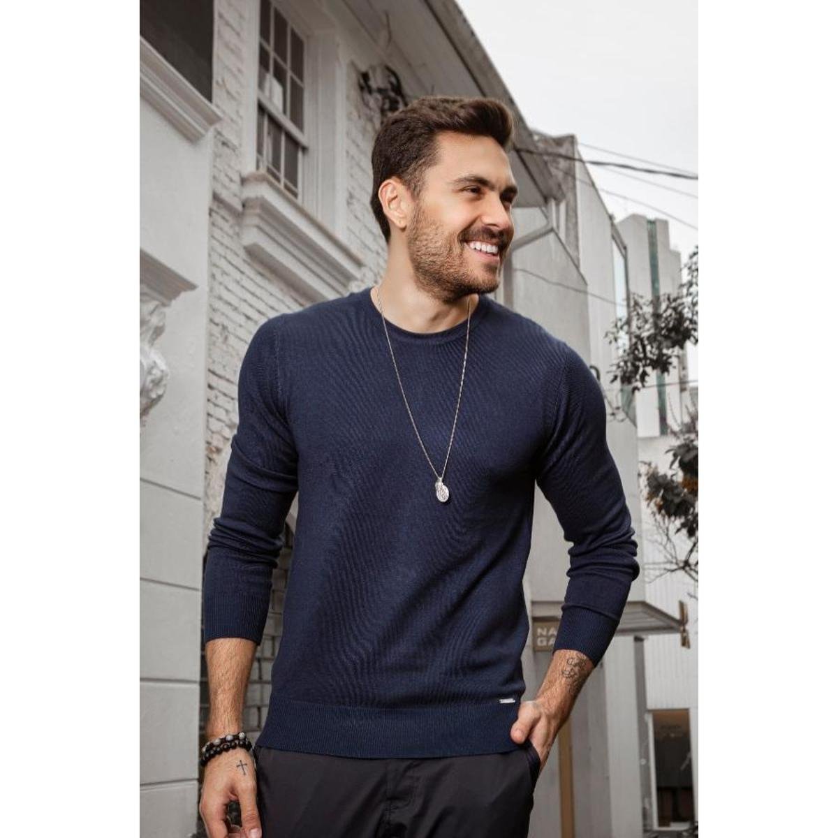 Suéter Tricot Vine - Gola Careca - P - Cinza Menor preço em Suéter Tricot Vine - Gola Careca - P - Cinza