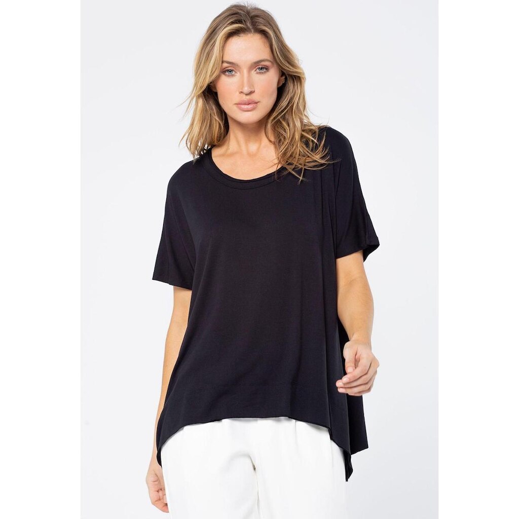 T-Shirt Ampla Malha Manga Curta Preta - G - Veste do 44 ao 46