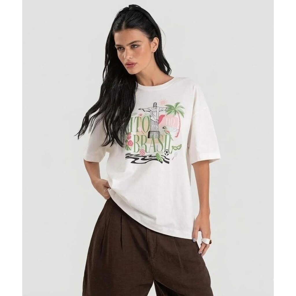 T- Shirt Feminina Oversized Brasil Dianna Bege