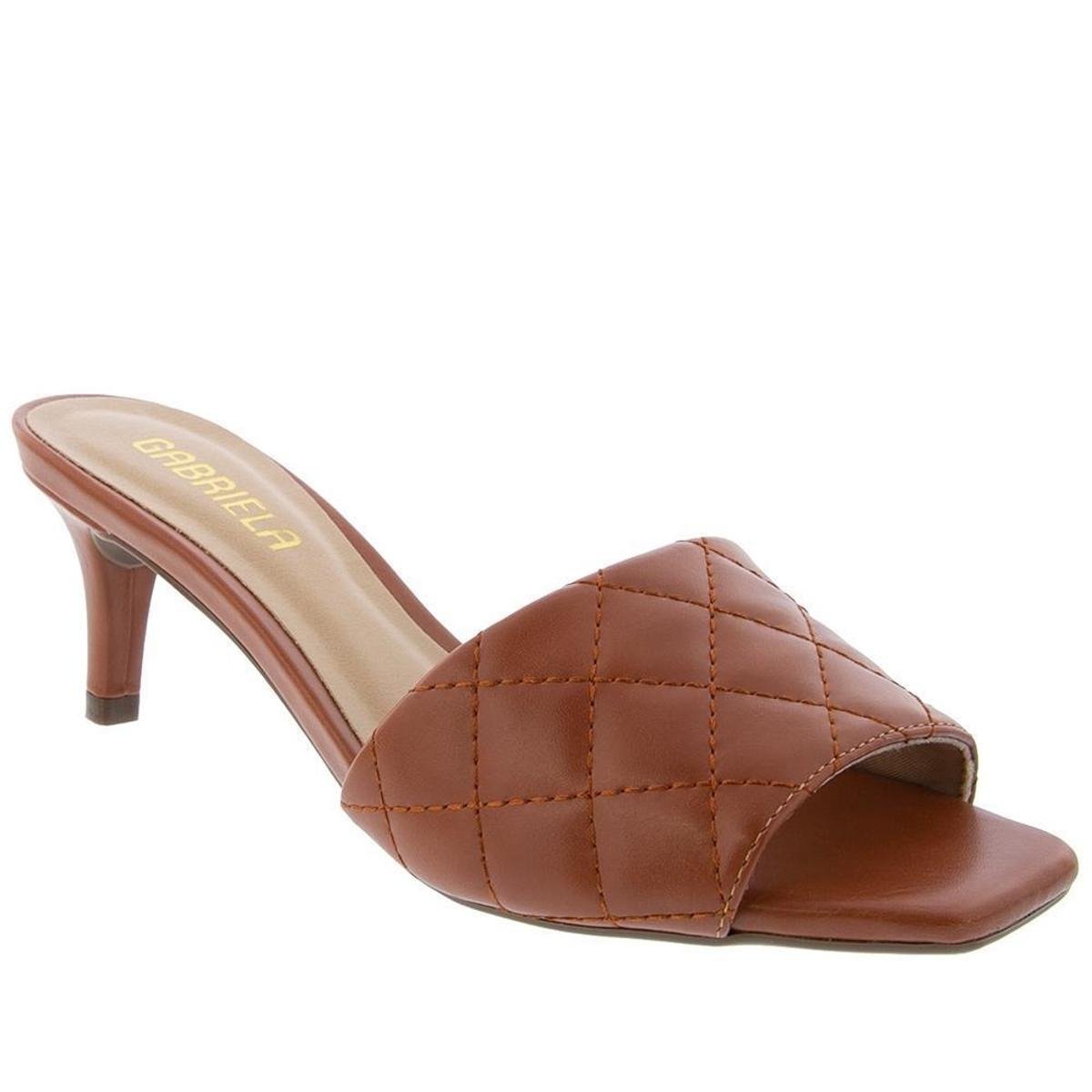 Tamanco Gabriela Salto Fino Com Matelassê Feminino - Marrom Menor preço em Tamanco Gabriela Salto Fino Com Matelassê Feminino - Marrom