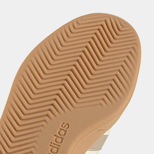 Tênis Adidas Breaknet