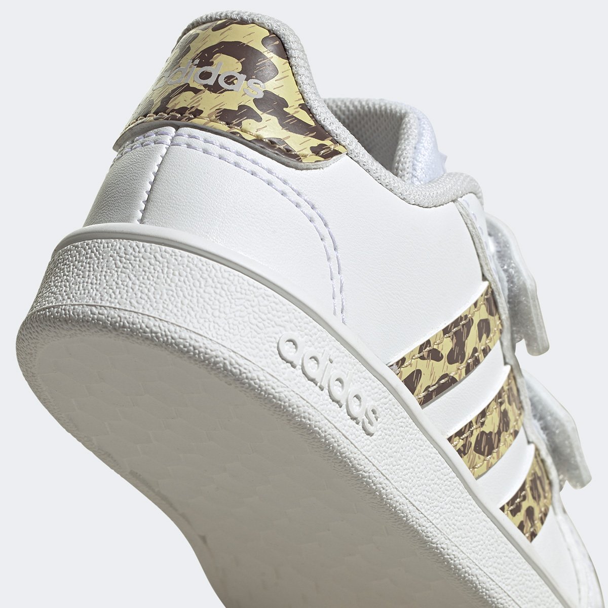 tenis adidas grand court leopard
