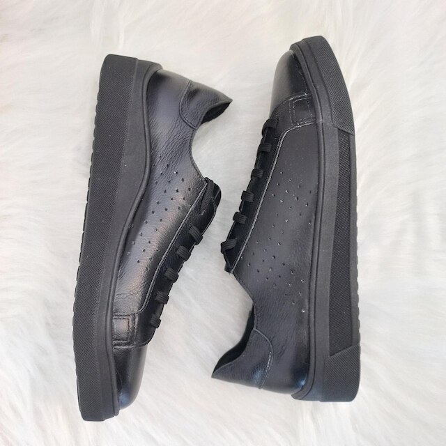 Tênis Casual Feminino em Couro Sola Preta Flatform