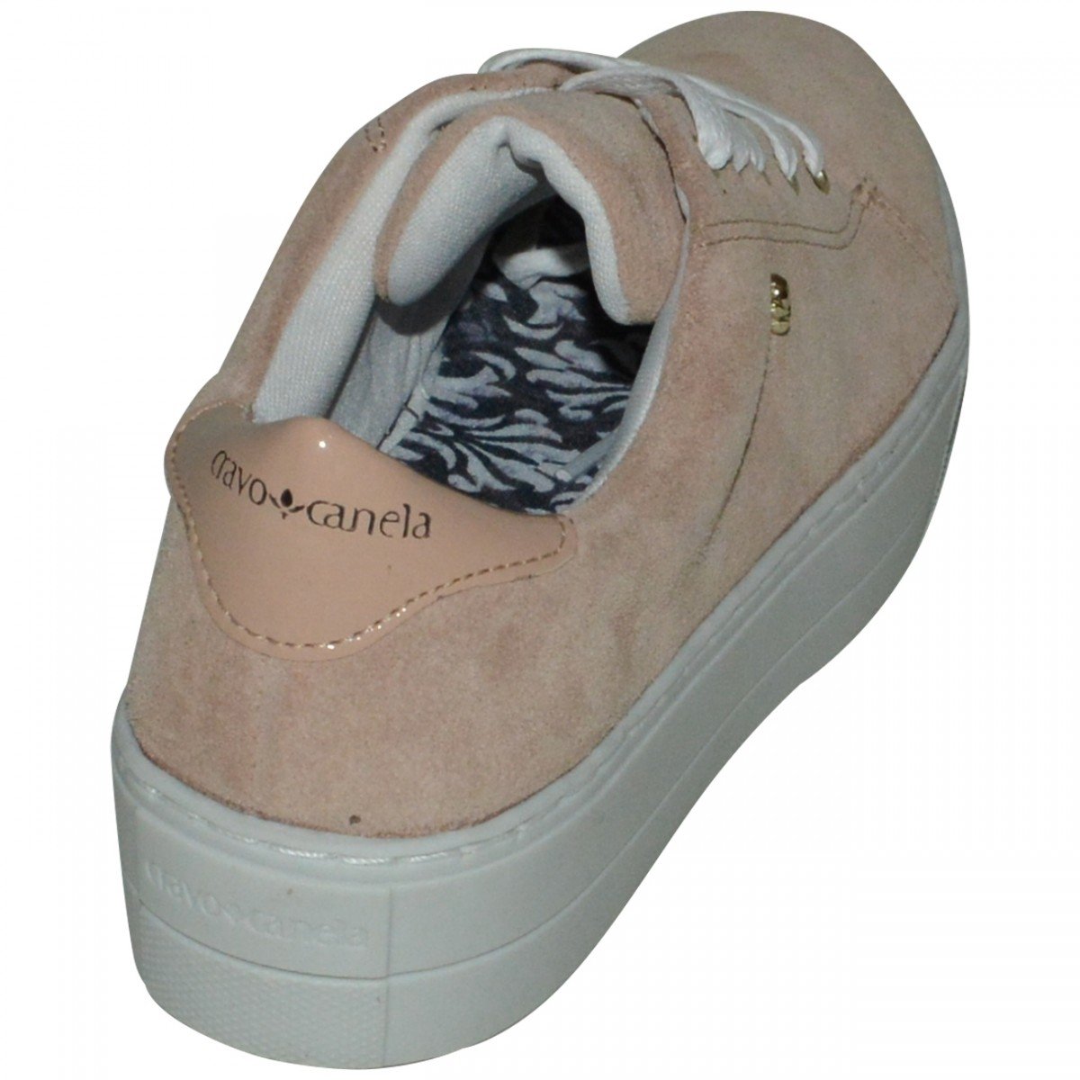 tenis cravo e canela bege