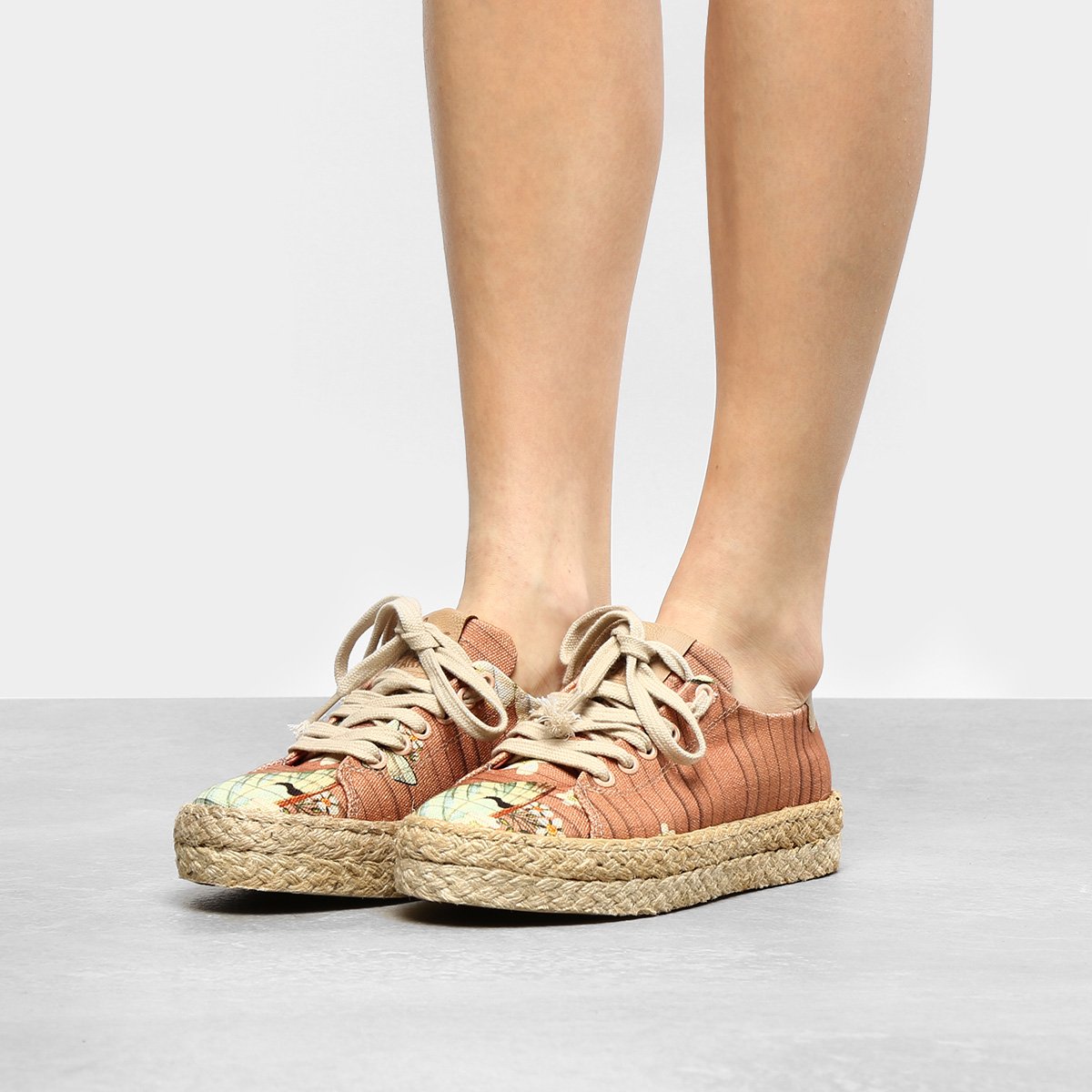 tenis farm borboleta