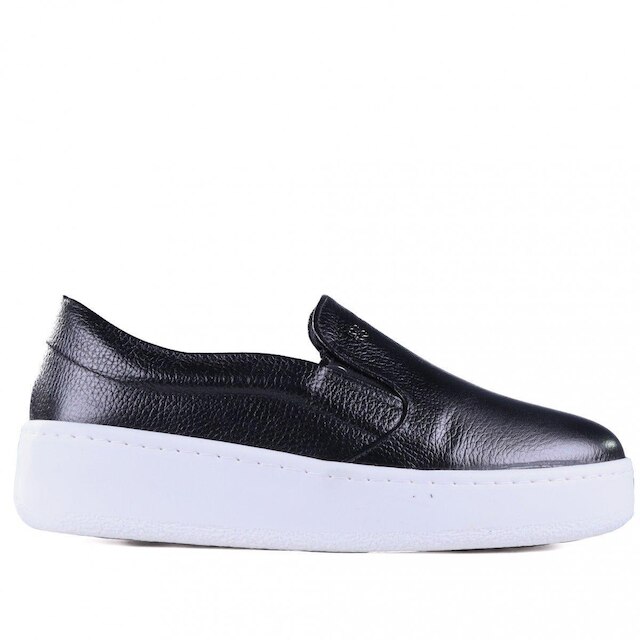 Tênis Feminino em Couro Zariff 1712006