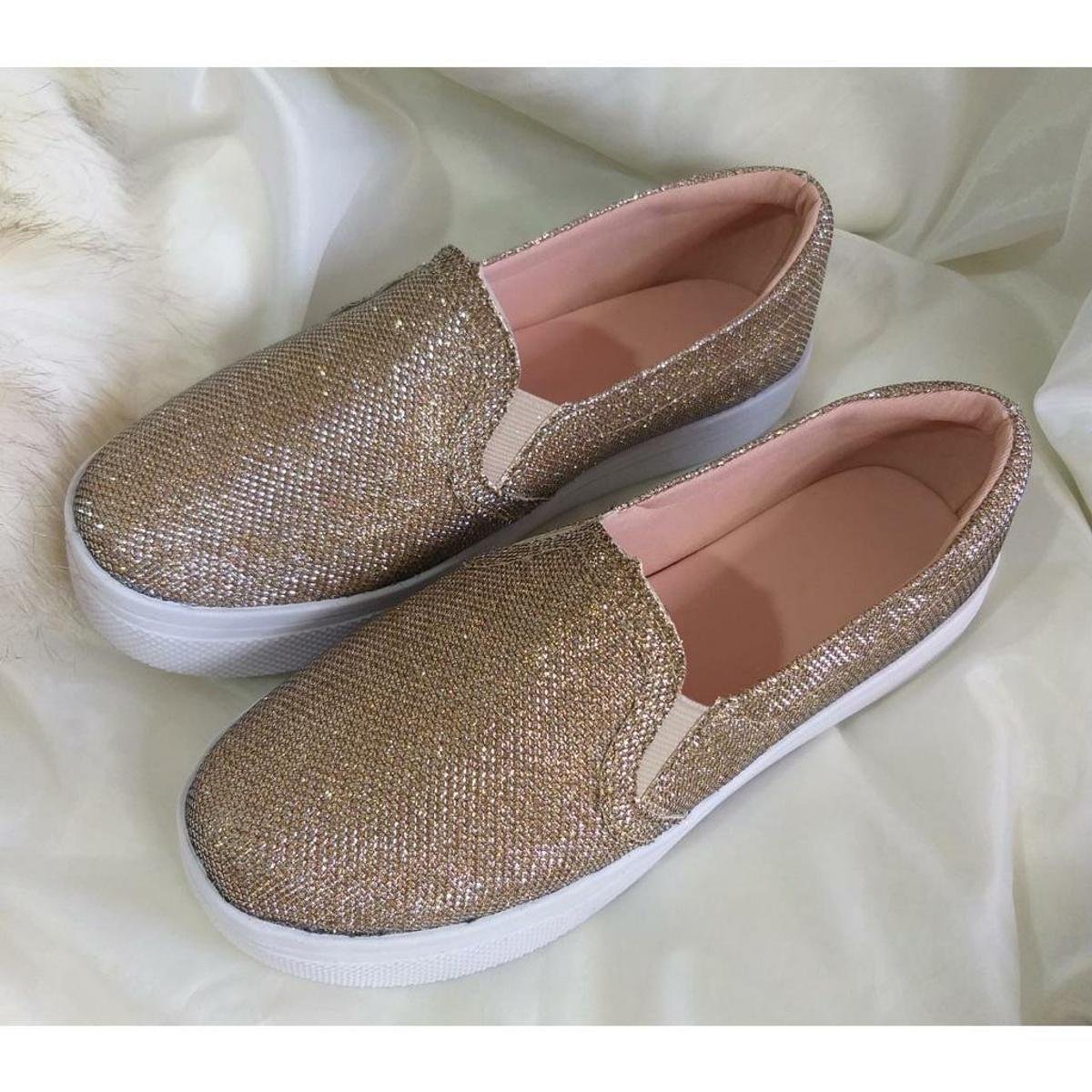 Tênis Feminino Slip on Iate Confortável Dourado E Olografico Com Gliter Calce Fácil Menor preço em Tênis Feminino Slip on Iate Confortável Dourado E Olografico Com Gliter Calce Fácil