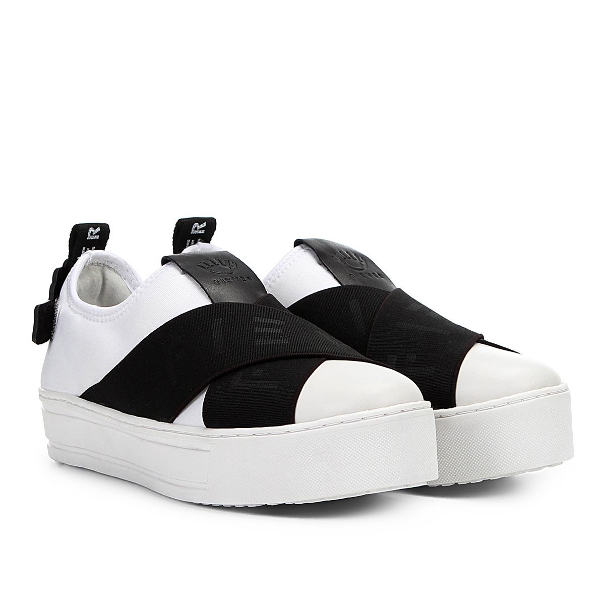 tenis com elastico cruzado